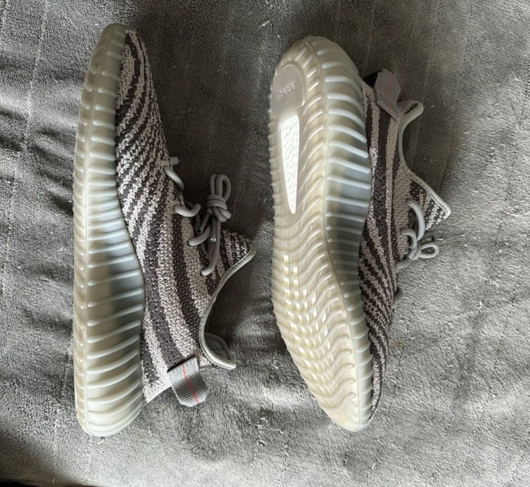 Adidas Yeezy V2 Beluga 2 0
