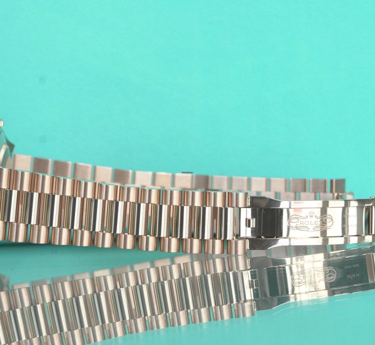Rolex Day-date 40 2024 Unworn Olive Dial Day-date 40mm 228235