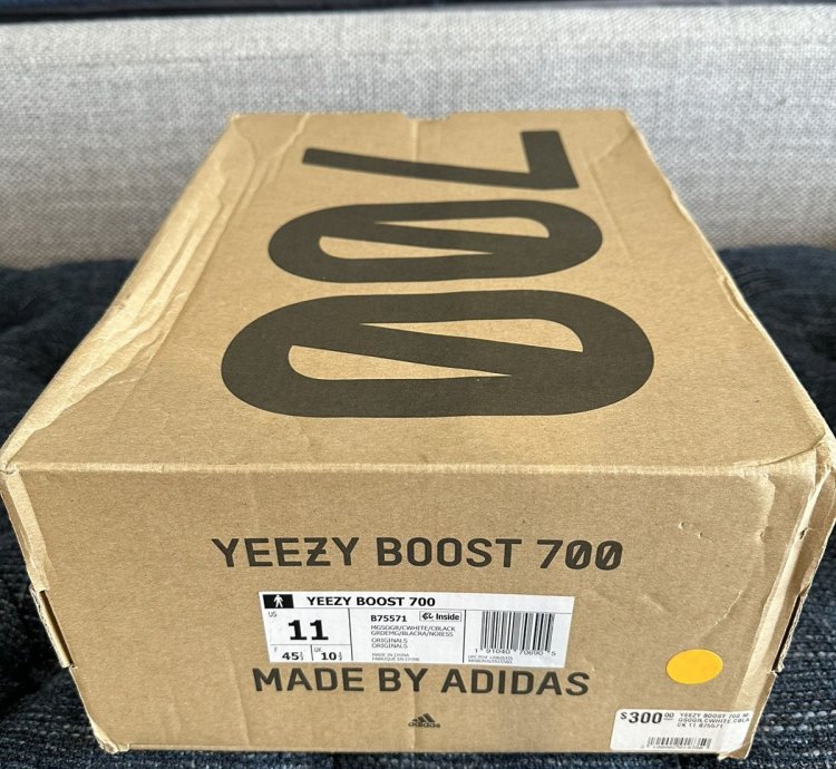 Adidas Yeezy Wave Runner 700 Solid Grey