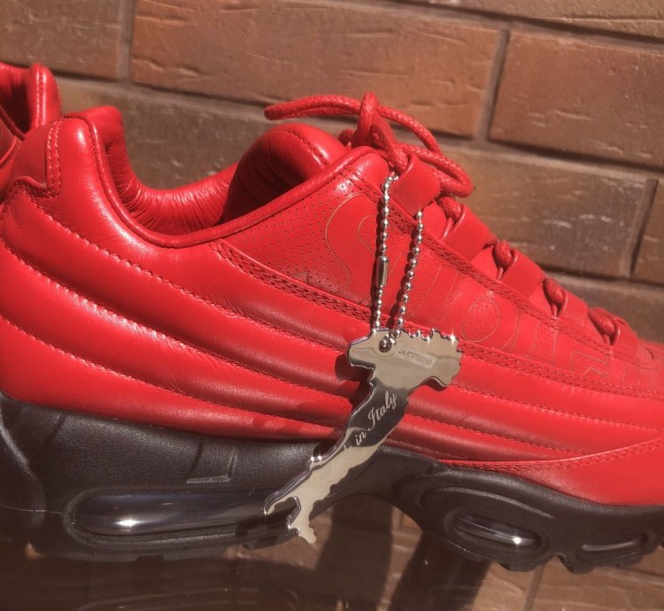 Supreme Swarovski Air Max 95 Lux Gym Red 2019