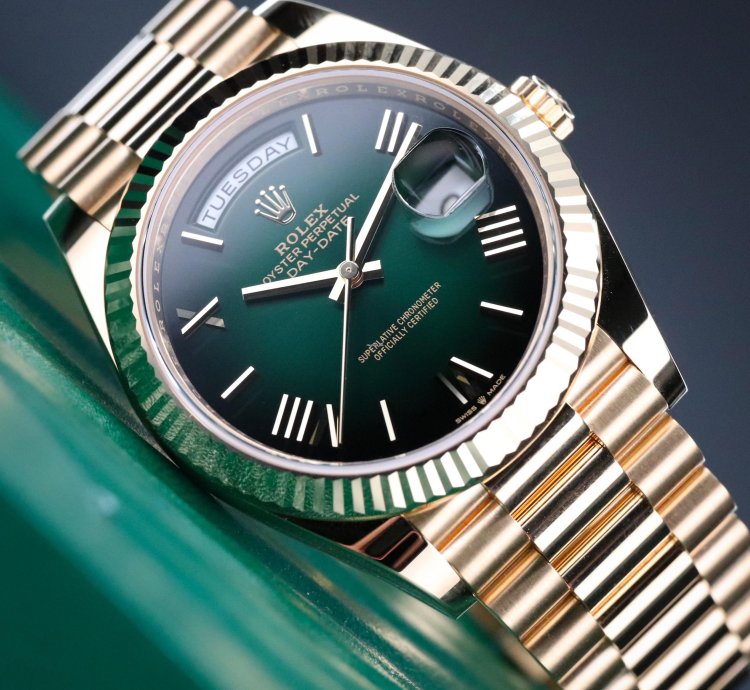 Rolex Day-date 40 2024 Unworn New Green Ombre Dial 40mmyellow Gold President 228238