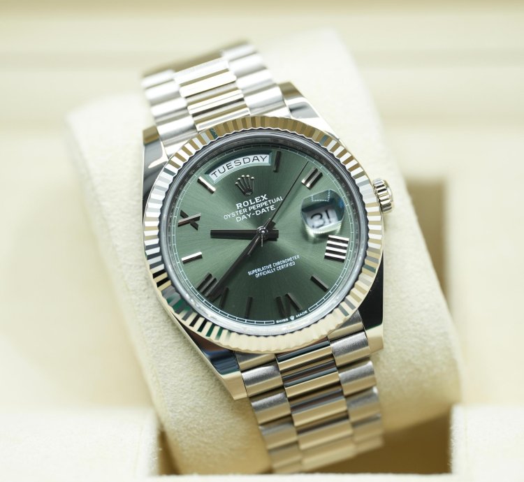 Rolex Day-date 40 2024 White Gold Day-date 40 Green Olive Dial Unworn Box And Papers 228239