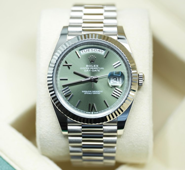 Rolex Day-date 40 2024 White Gold Day-date 40 Green Olive Dial Unworn Box And Papers 228239