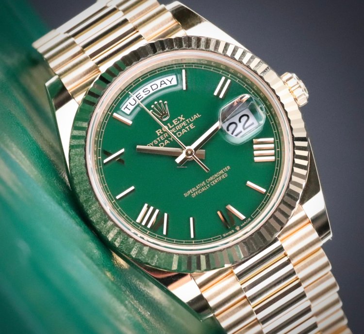 Rolex Day-date 40 2025 Complete Set Money Green Dial Yellow Gold Day Date Presidential 228238