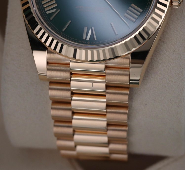 Rolex Day-date 40 2025 Complete Set Money Green Dial Yellow Gold Day Date Presidential 228238