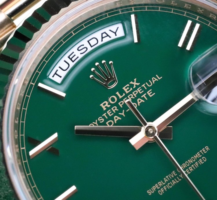 Rolex Day-date 40 2025 Complete Set Money Green Dial Yellow Gold Day Date Presidential 228238