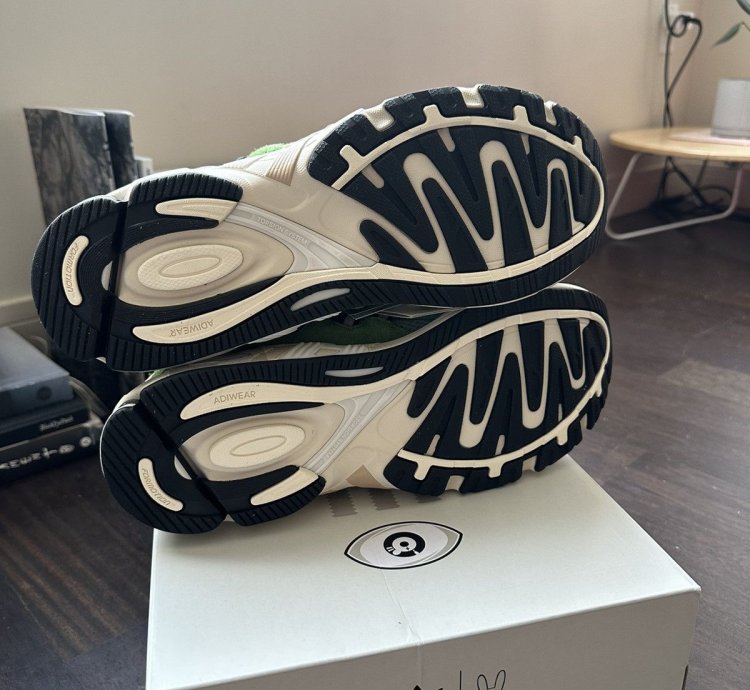 Bad Bunny Adidas Response Cl Bad Bunny Day