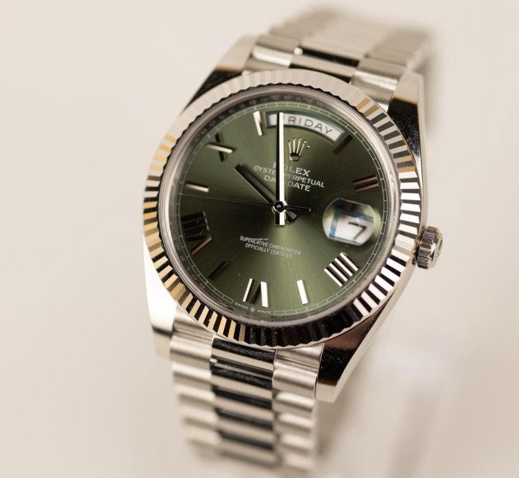 Rolex Day-date 40 2025 Day Date 40 Platinum Olive Dial 228236