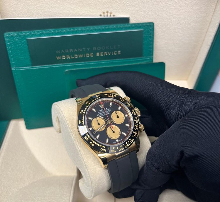 Rolex Daytona 40mm Yellow Gold Black Paul Newman Index Dial Oysterflex 116518ln