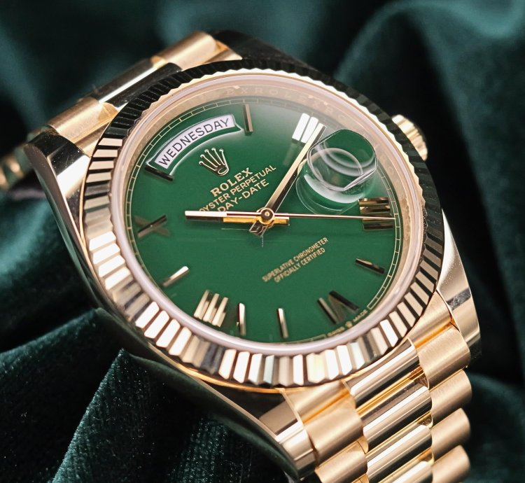 Rolex Day-date 40 2025 New Unworn Day Date Money Green Fluted Bezel Yellow Gold Presidential 228238
