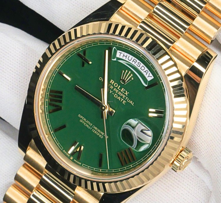 Rolex Day-date 40 2025 New Unworn Day Date Money Green Fluted Bezel Yellow Gold Presidential 228238