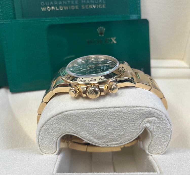 Rolex Daytona 40mm Yellow Gold Cosmograph Green Index Dial 116508