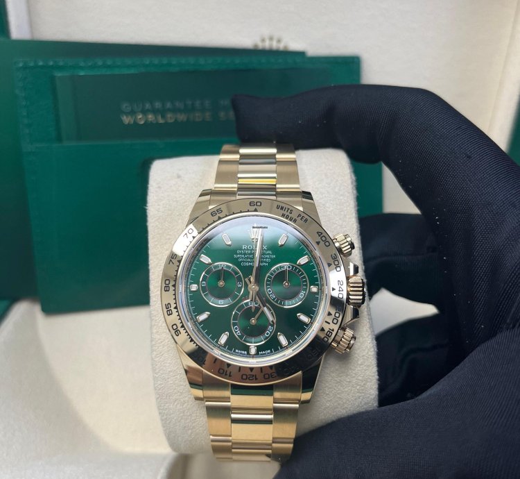 Rolex Daytona 40mm Yellow Gold Cosmograph Green Index Dial 116508