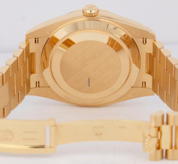 Rolex Day-date 40 2025 Rolex Day-date President 40mm Green Ombre 18k Gold 228238 Box
