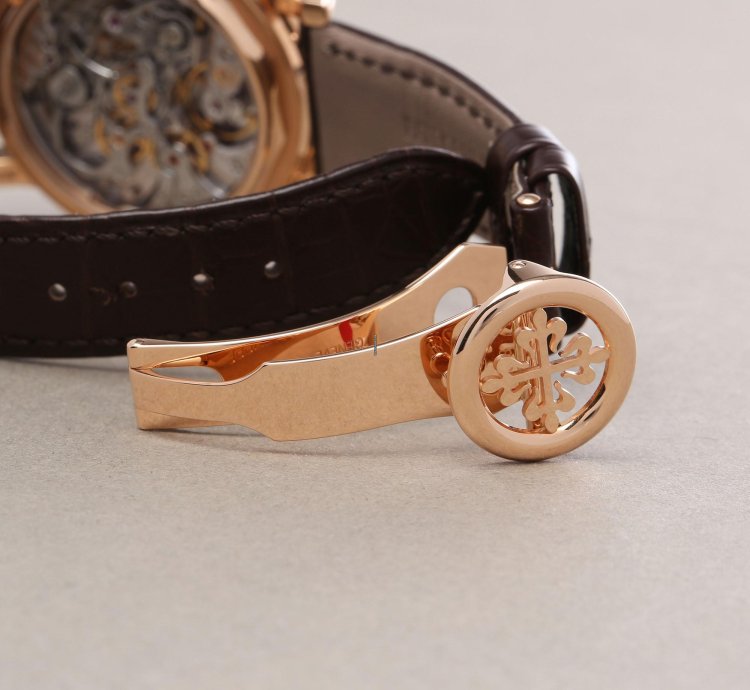 Patek Philippe Complications 18k Rose Gold 5204r-001 - Ats-w008234