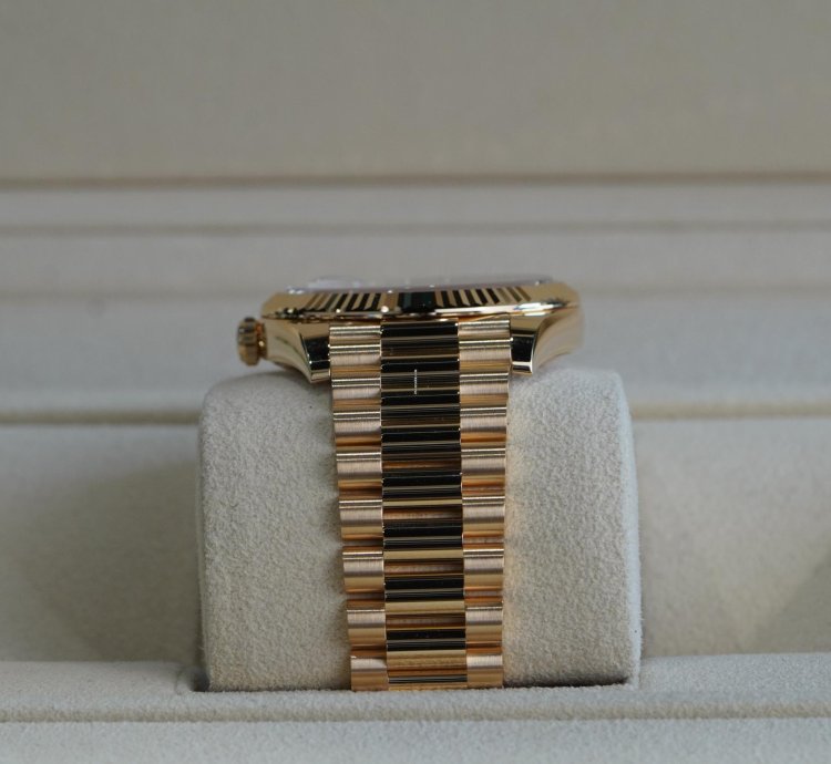 Rolex Day-date 40 2025 Unworn White Roman Numeral Daydate 40mm 228238
