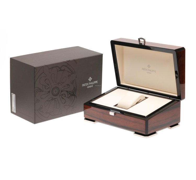Patek Philippe Complications 18k Yellow Gold 7121 1j-001 - Com003640