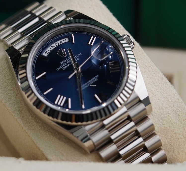 Rolex Day-date 40 2025 Unworn Blue Roman Daydate 18kt White Gold 228238