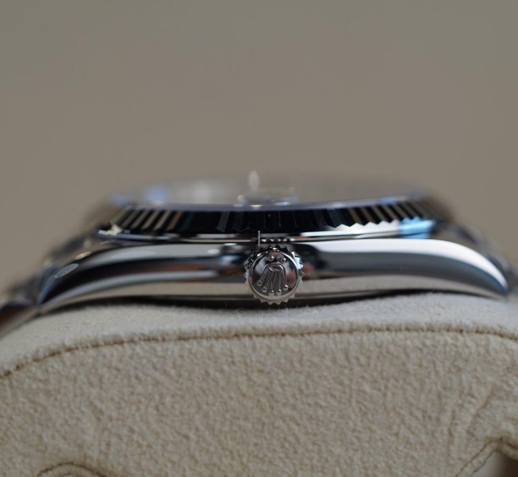 Rolex Day-date 40 2025 Unworn Blue Roman Daydate 18kt White Gold 228238