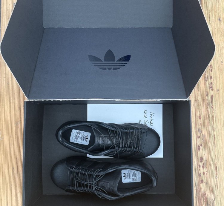 Brenda Hashtag Adidas Superstars