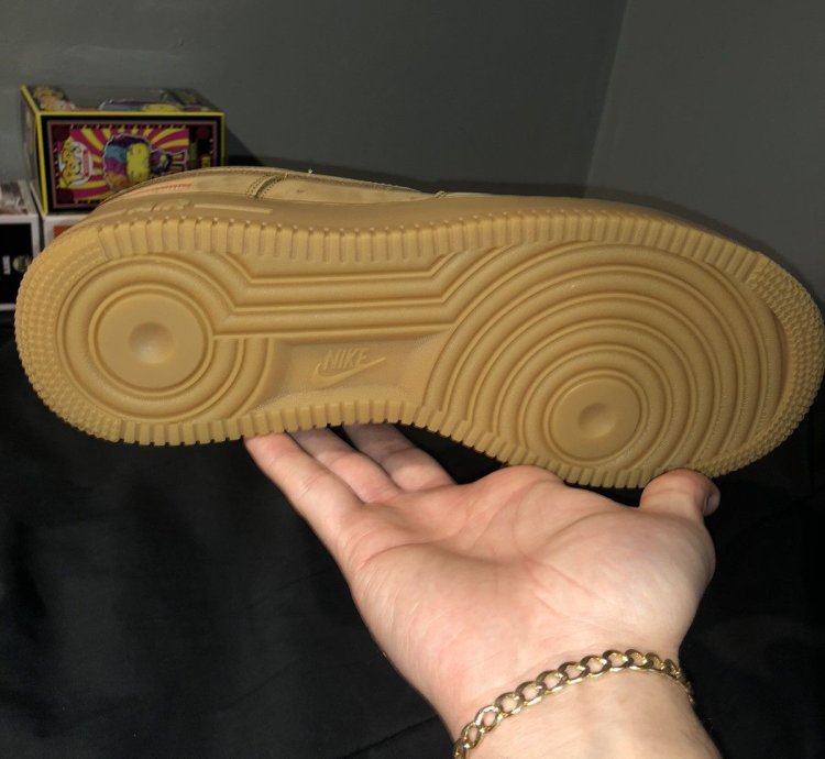 Supreme Wheat Nike Air Force 1 Low