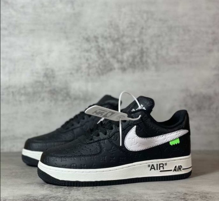 Louis Vuitton X Nike Air Force 1 Low black