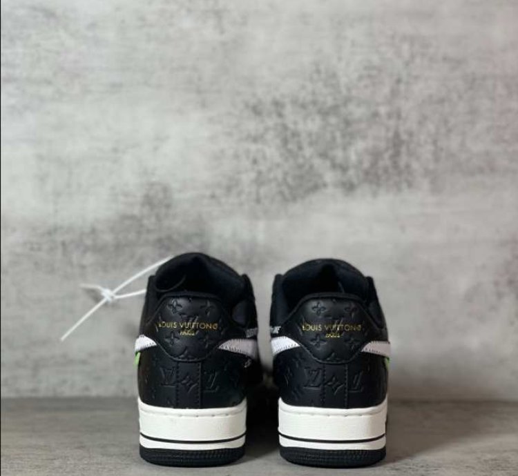 Louis Vuitton X Nike Air Force 1 Low black