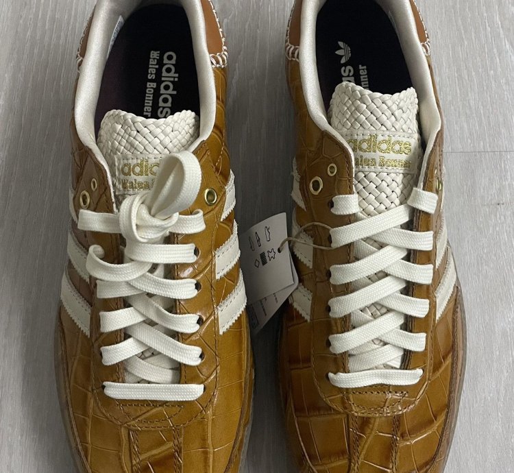 Brown Croc Samba Sz 11 5