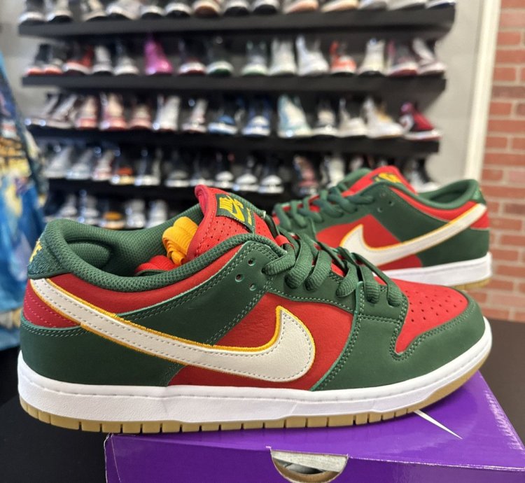 Size 11 - Nike Dunk Premium Sb Low Seattle Supersonics New