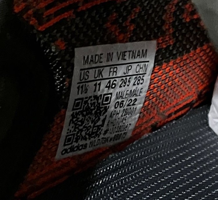 Carbon Beluga Yeezy Boost 350 V2