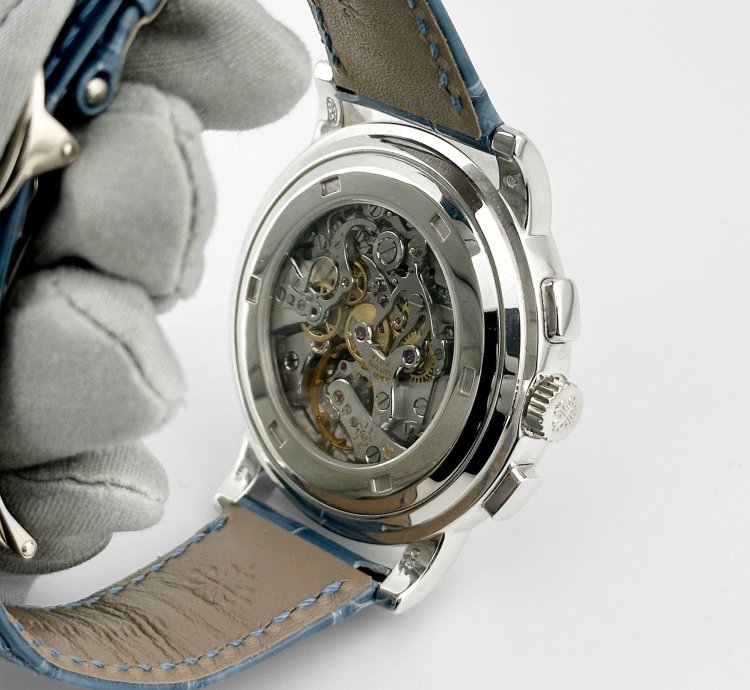 Patek Philippe Complications 5070g-001 Annual Calendar Chronograph White Gold Silver Dial 2003