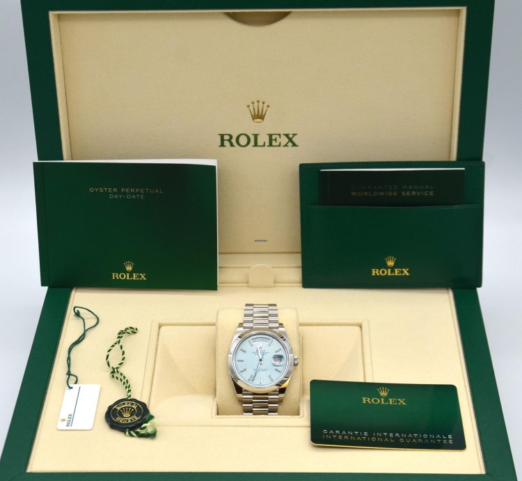 Rolex Day-date 40 228206