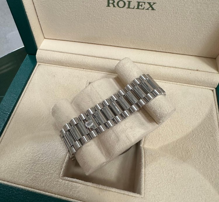 Rolex Day-date 40 228206