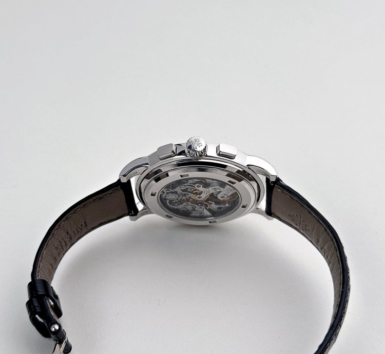 Patek Philippe Complications 5070g-001 Annual Calendar Chronograph White Gold Silver Dial 2007