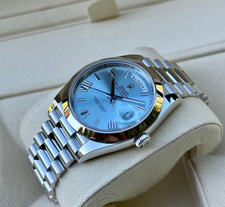 Rolex Day-date 40 228206 Ice Blue Roman