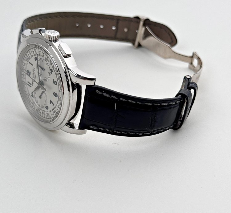 Patek Philippe Complications 5070g-001 Annual Calendar Chronograph White Gold Silver Dial 2007