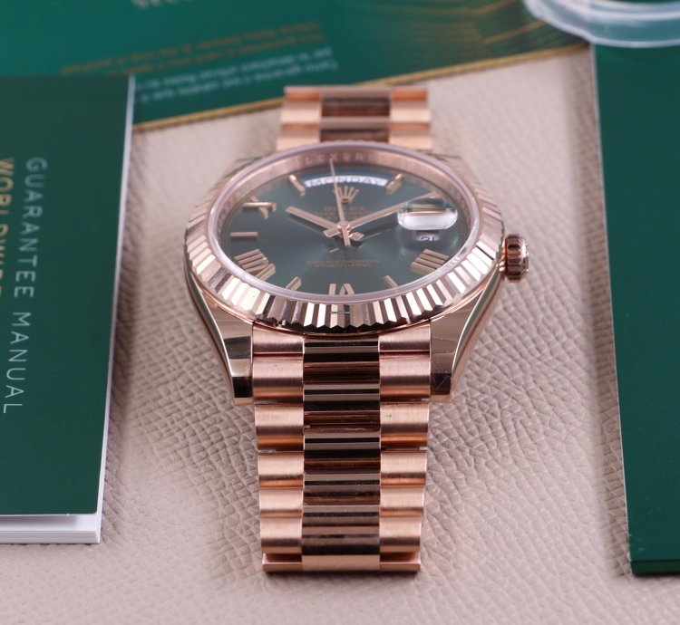 Rolex Day-date 40 228235 - Olive Green Dial - New 2023
