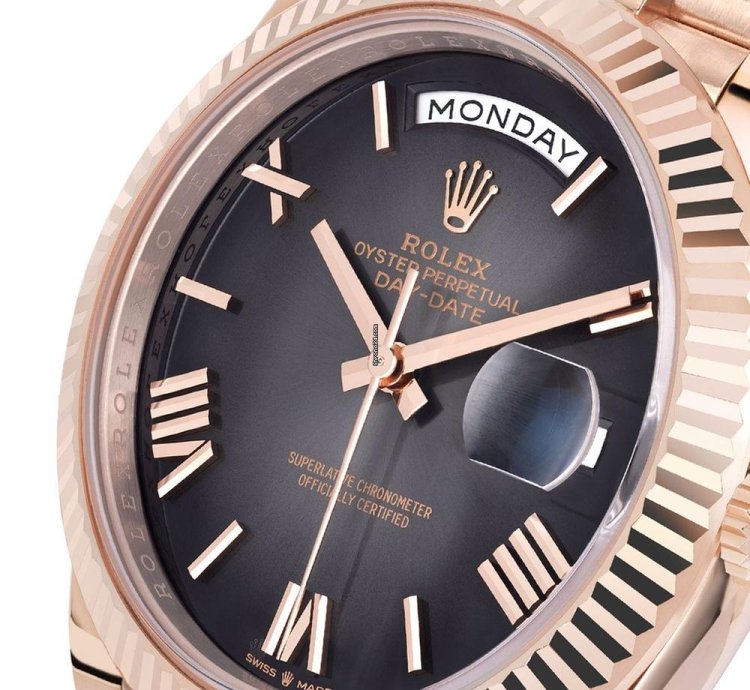 Rolex Day-date 40 228235 18k Rose Gold Black Ombre Roman Dial 40 Mm