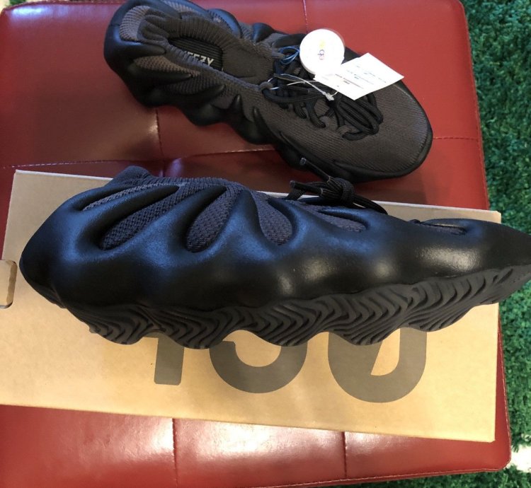 Dark Slate Yeezy 450