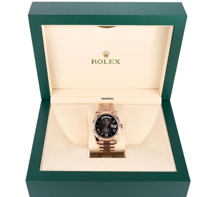 Rolex Day-date 40 228235 18k Rose Gold Black Ombre Roman Dial 40 Mm