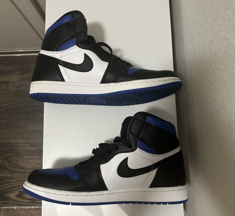 Air Jordan 1 Retro High Og Royal Toe