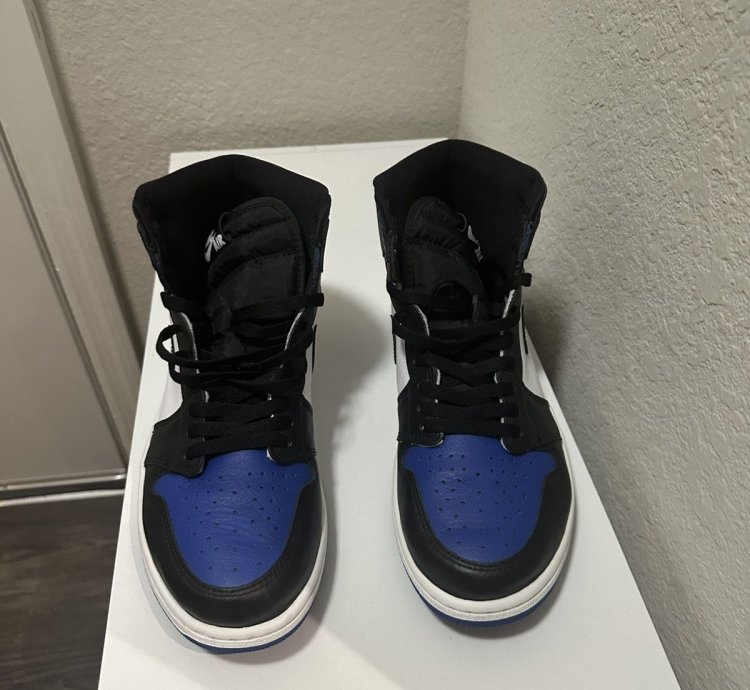 Air Jordan 1 Retro High Og Royal Toe