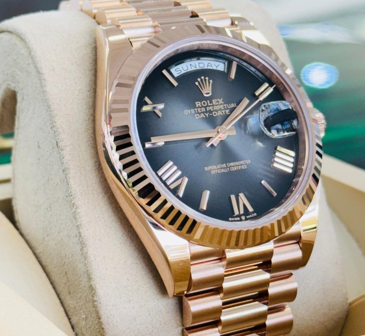 Rolex Day-date 40 228235 18k Rose Gold President Slate Ombre Roman Dial Box And Papers Unworn