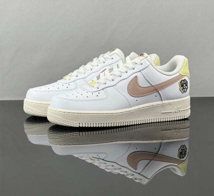 Nike Air Force 1 Se flower Power