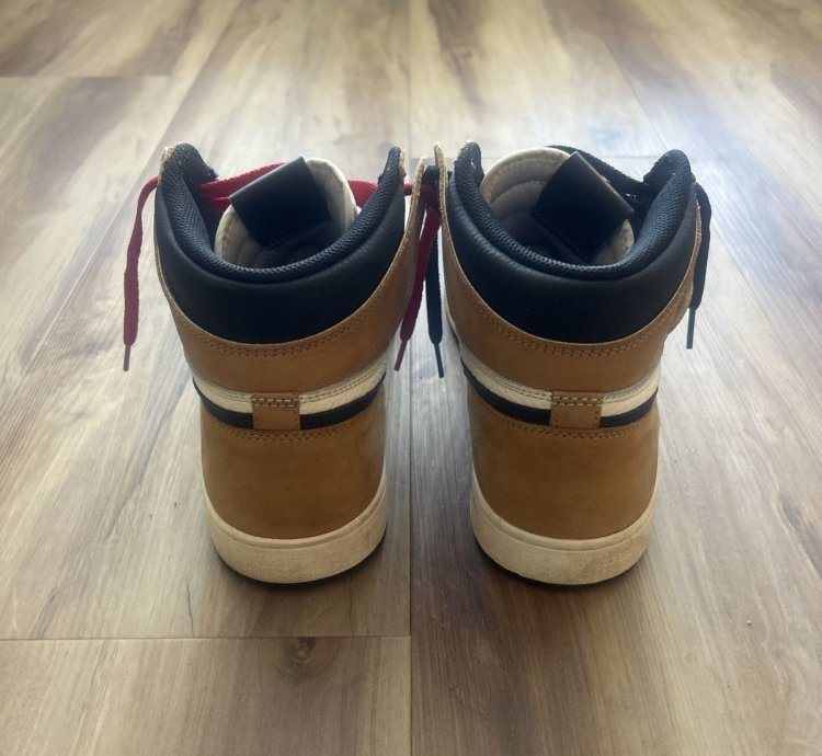 Air Jordan 1 Rookie Of The Year Size 12 Men