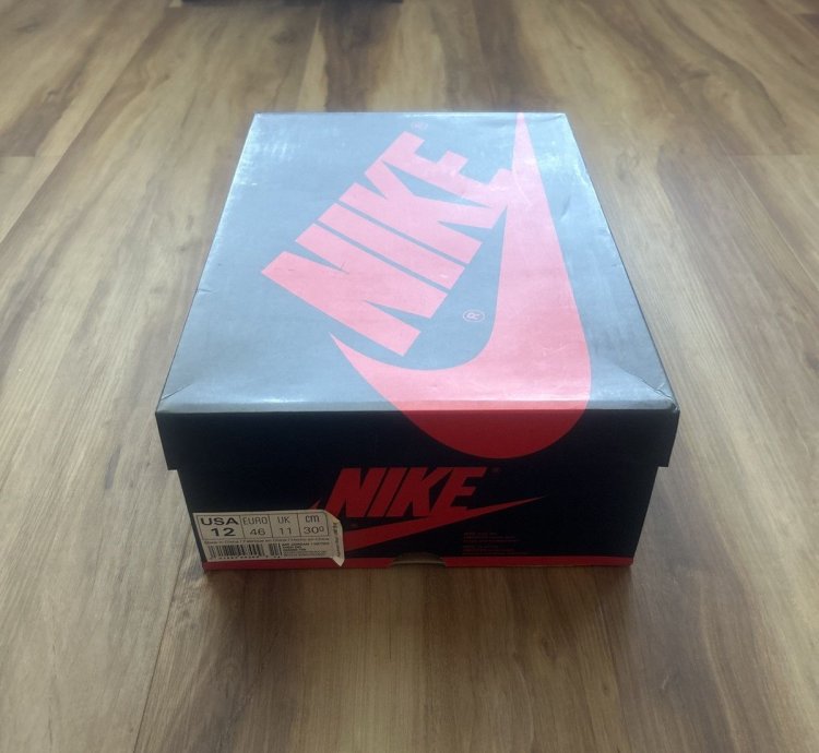 Air Jordan 1 Rookie Of The Year Size 12 Men