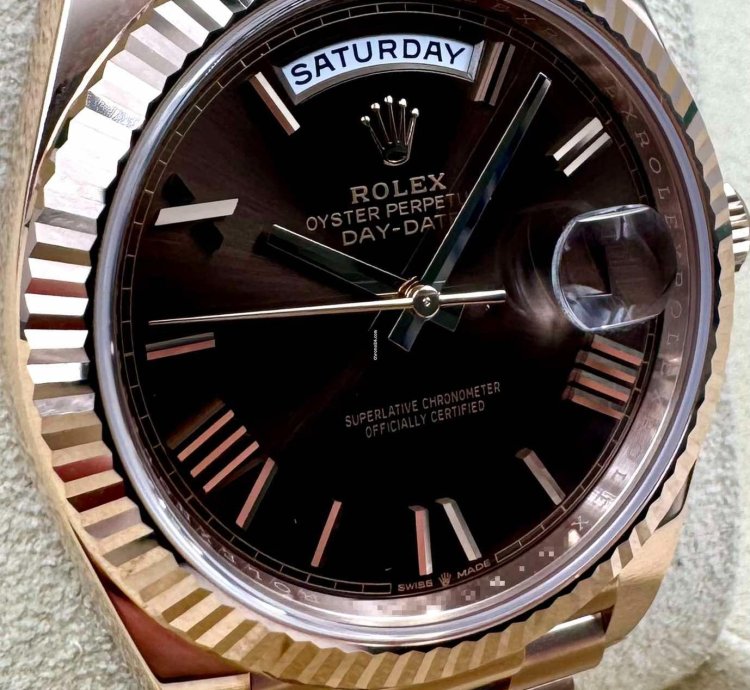 Rolex Day-date 40 228235 40mm Rose Gold Chocolate Roman Dial Unworn 2024