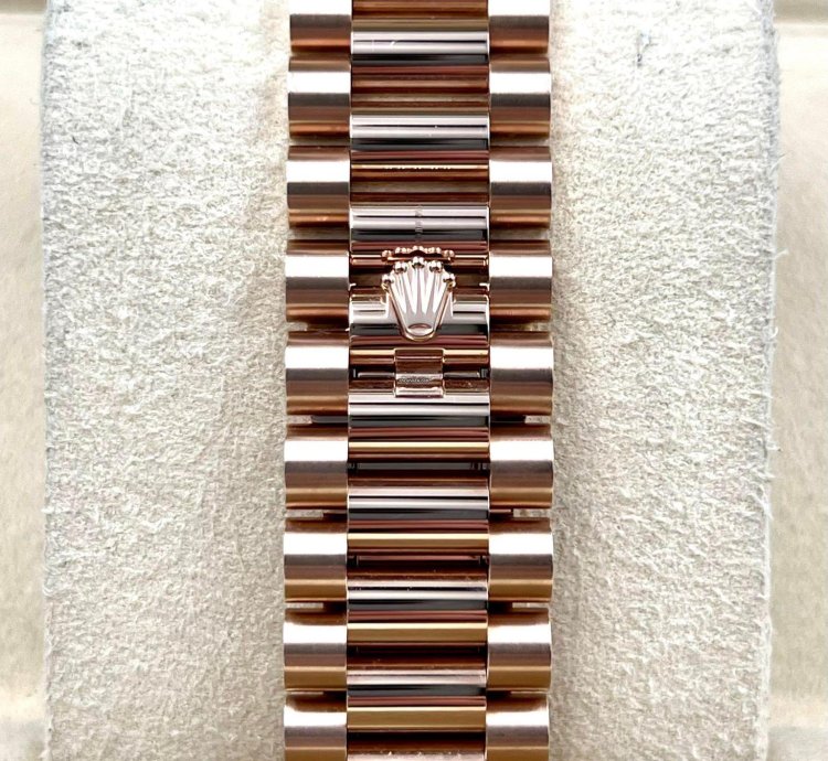 Rolex Day-date 40 228235 40mm Rose Gold Eisenkiesel Baguette Dial Unworn 2023
