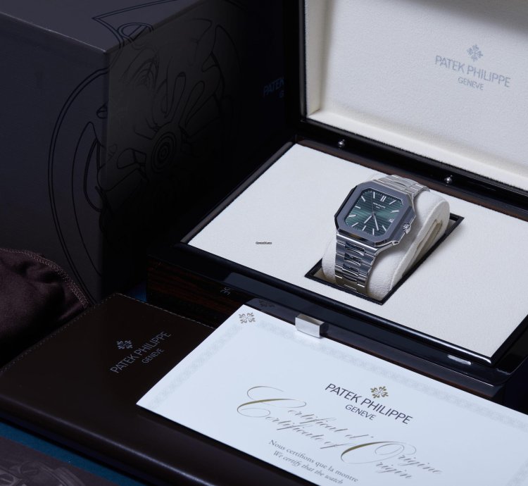 Patek Philippe Cubitus 5821 1a-001 Green - Box Papers - New Model - 2024