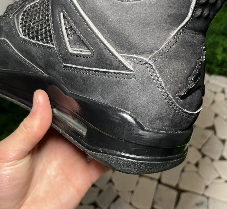 Air Jordan 4 Black Cat